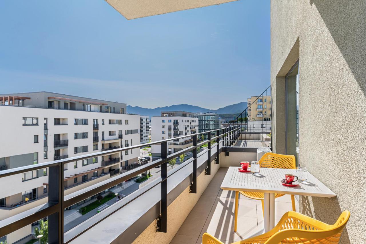 Promenada Studios Braşov Exterior foto